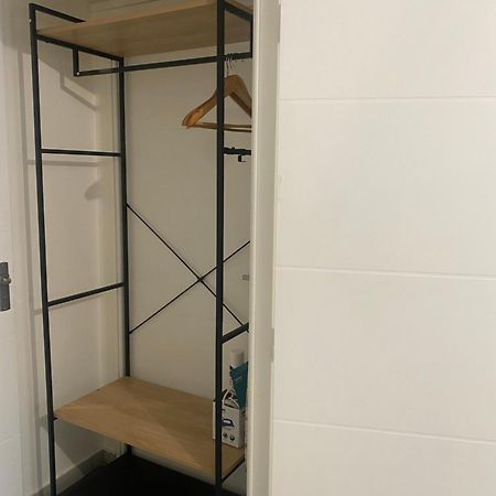 Chambre Privee Sdb Kitchenette Proche De Paris Сент-Уен Екстериор снимка