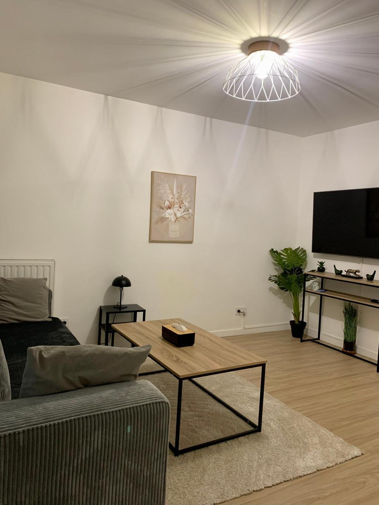 Chambre Privee Sdb Kitchenette Proche De Paris Сент-Уен Екстериор снимка