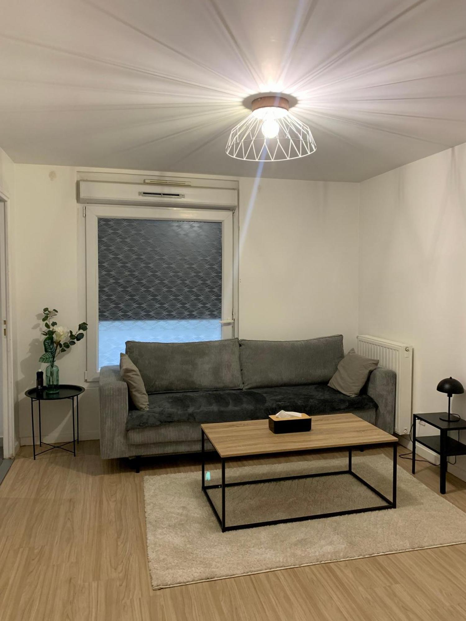 Chambre Privee Sdb Kitchenette Proche De Paris Сент-Уен Екстериор снимка